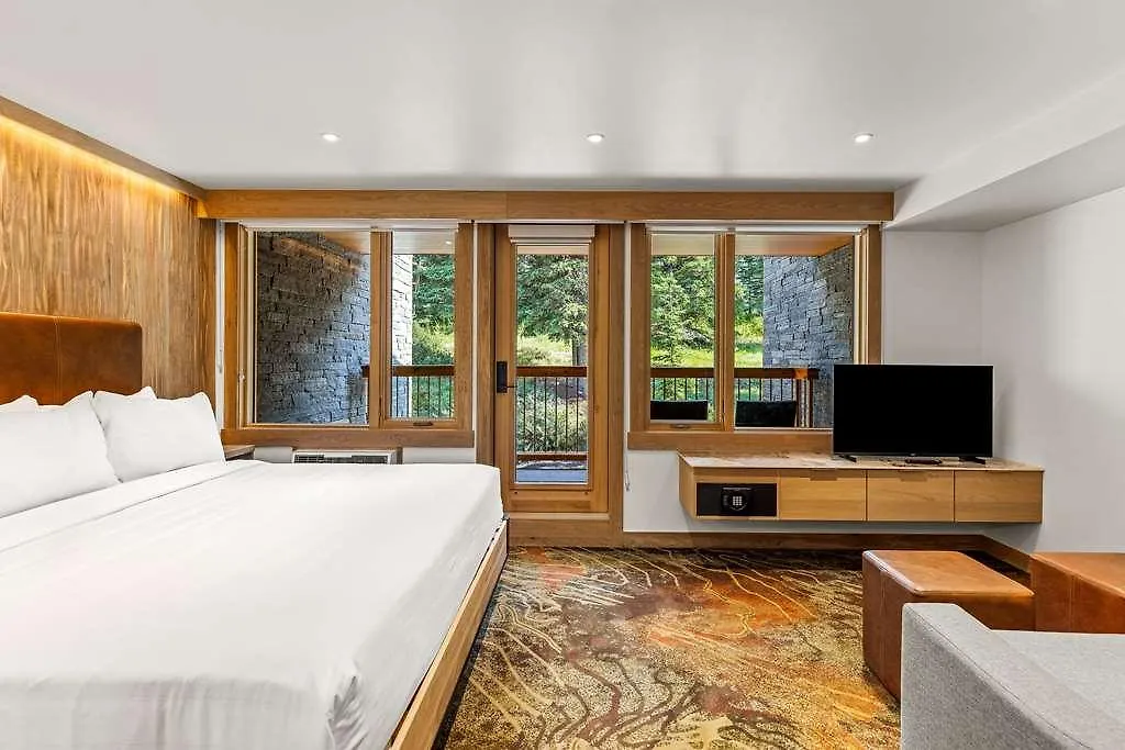 Otter Hotel Banff Canada
